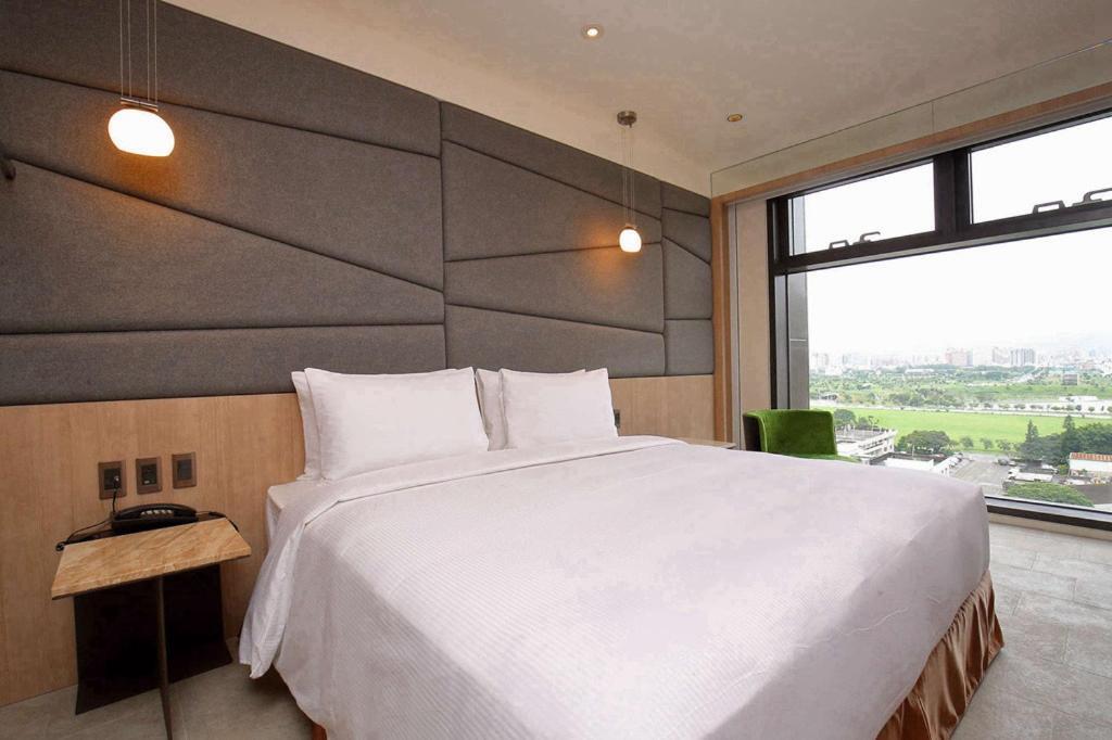 Kloud Hotel Taizhong Zewnętrze zdjęcie