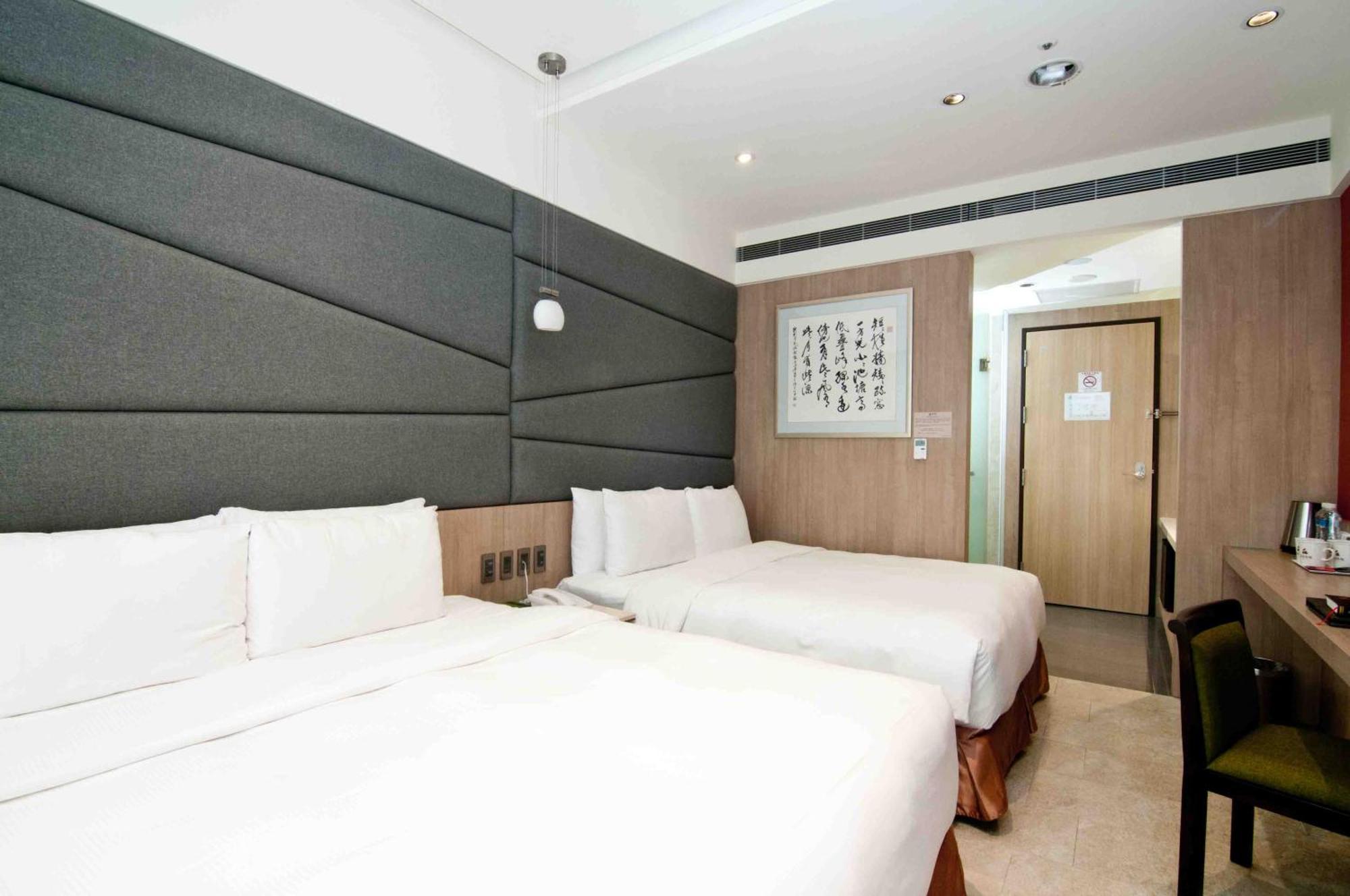 Kloud Hotel Taizhong Zewnętrze zdjęcie