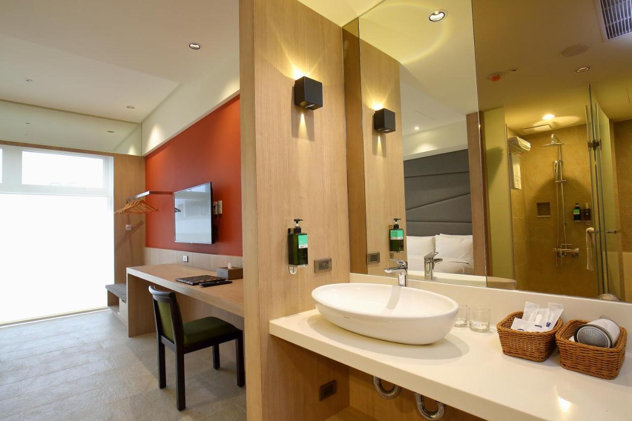 Kloud Hotel Taizhong Zewnętrze zdjęcie