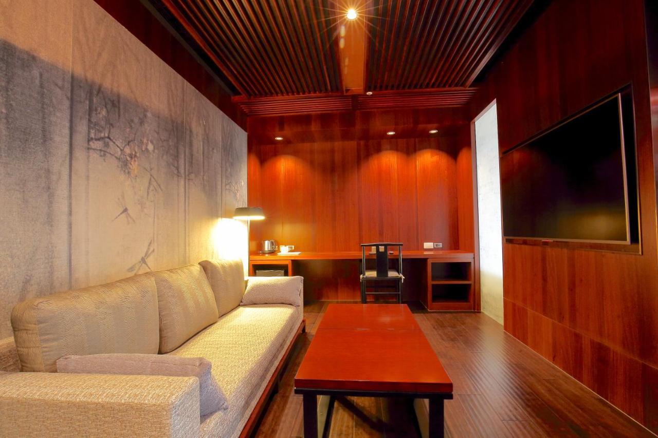 Kloud Hotel Taizhong Zewnętrze zdjęcie