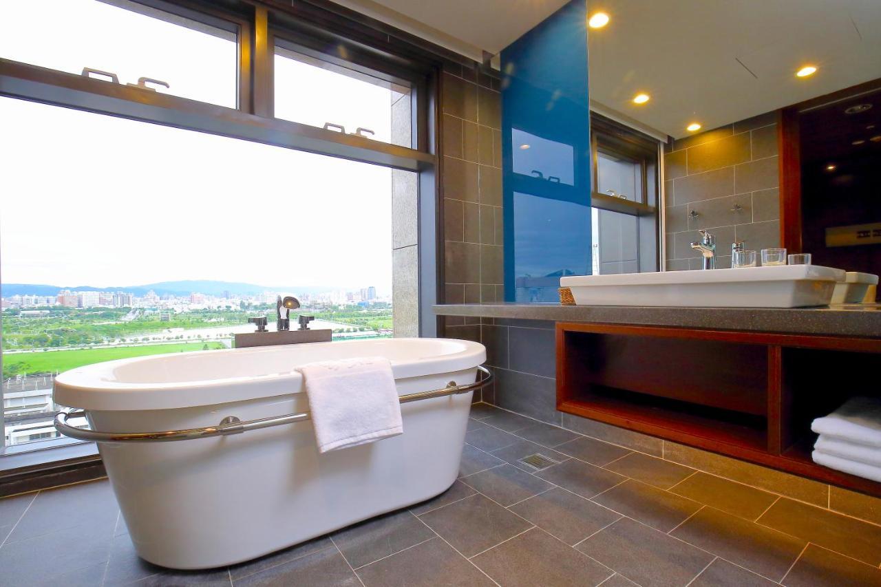 Kloud Hotel Taizhong Zewnętrze zdjęcie
