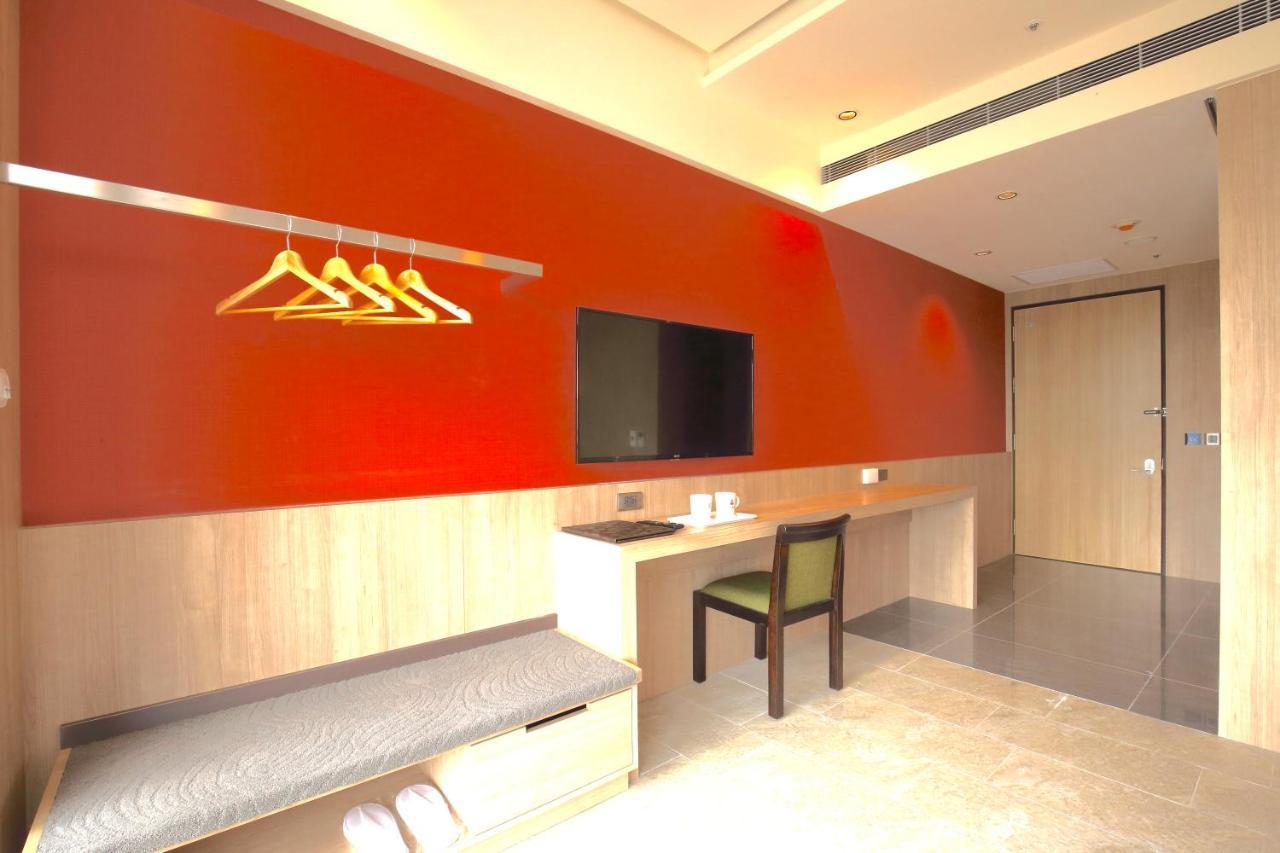 Kloud Hotel Taizhong Zewnętrze zdjęcie