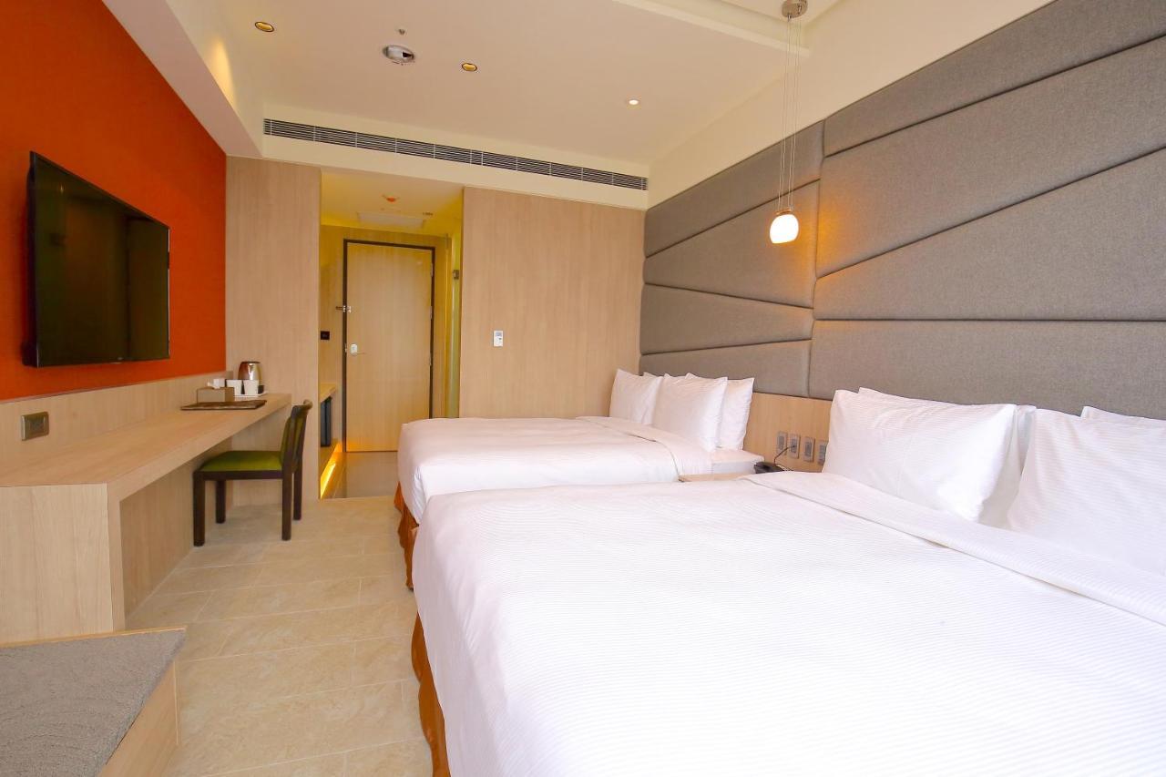 Kloud Hotel Taizhong Zewnętrze zdjęcie