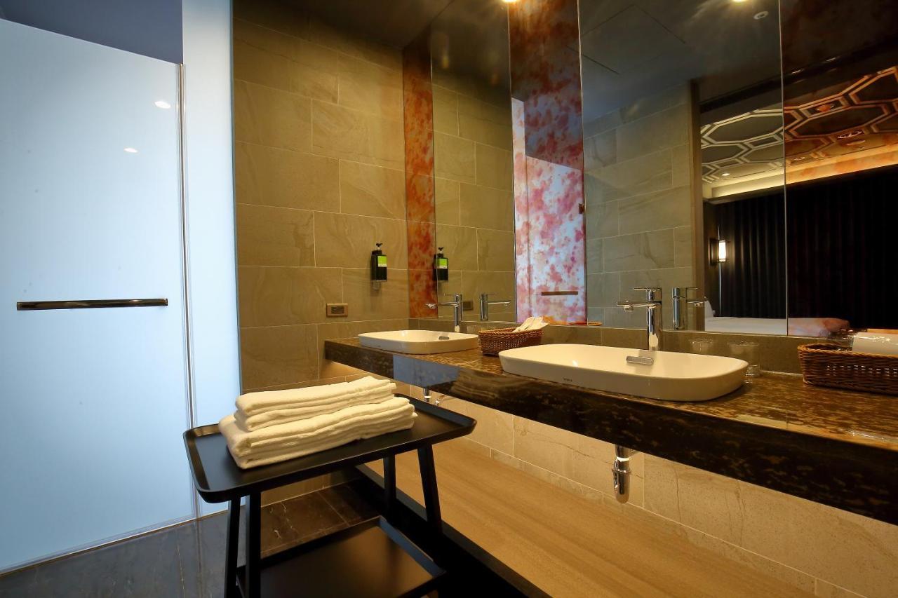 Kloud Hotel Taizhong Zewnętrze zdjęcie